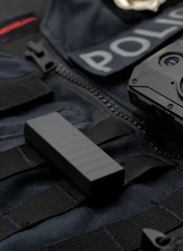 Magnetactical X2 — Clip magnético para cinturón